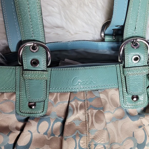 Coach purse - Picture 3 of 16